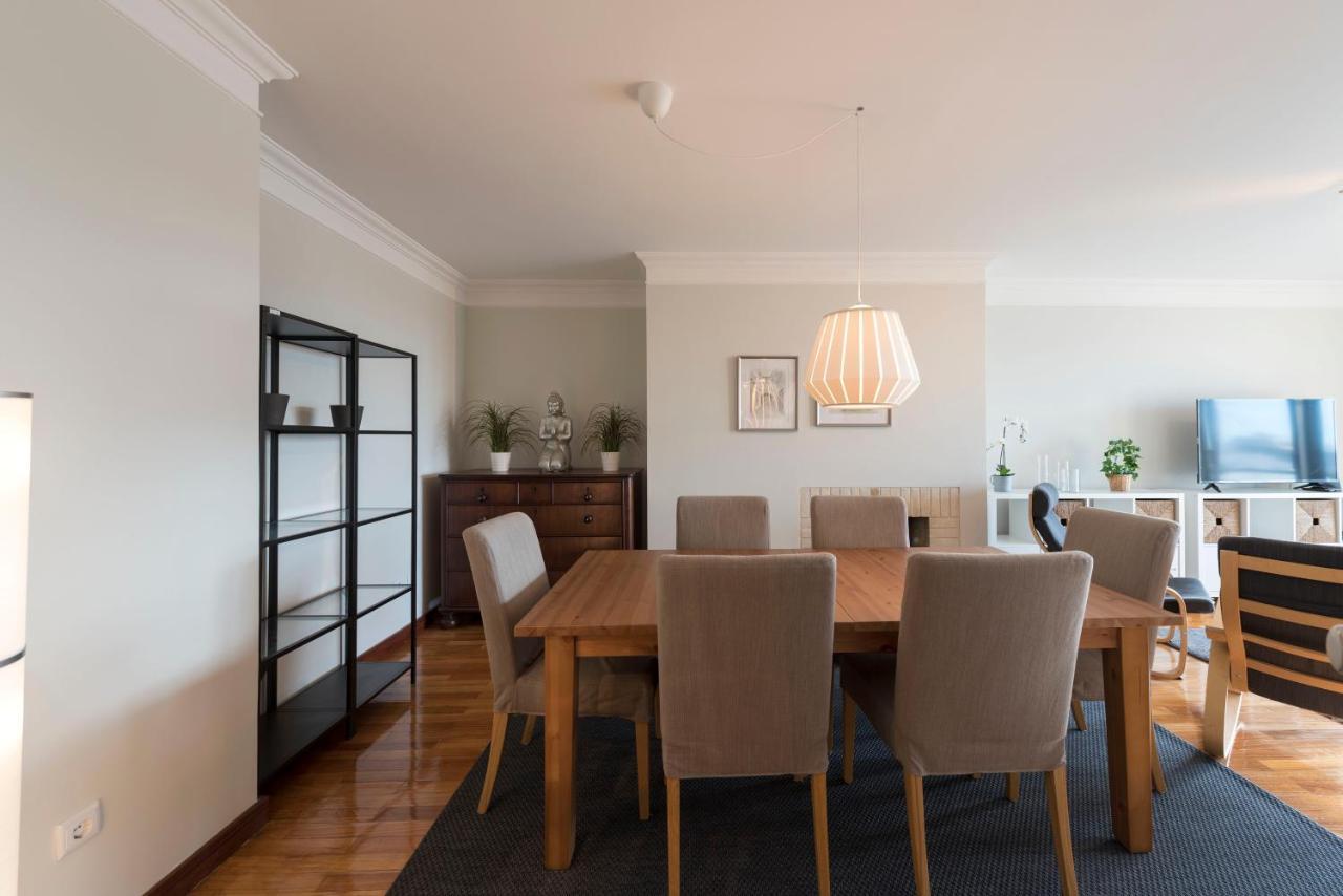 Lovelystay - Charming 3Br Flat W/ Free Parking In Devesas Vila Nova de Gaia Esterno foto